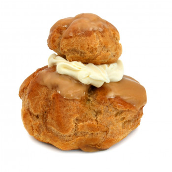 Religieuse au café